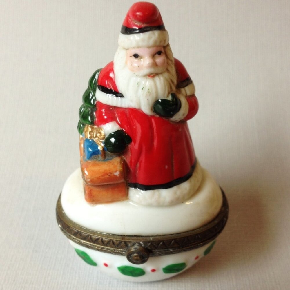 Santa Claus Vintage Pill Box Trinket Case Holly Berry Christmas Gifts Hinged Red